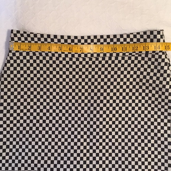 ZARA WOMAN BLACK & WHITE CHECKERED SKIRT - Picture 5 of 7